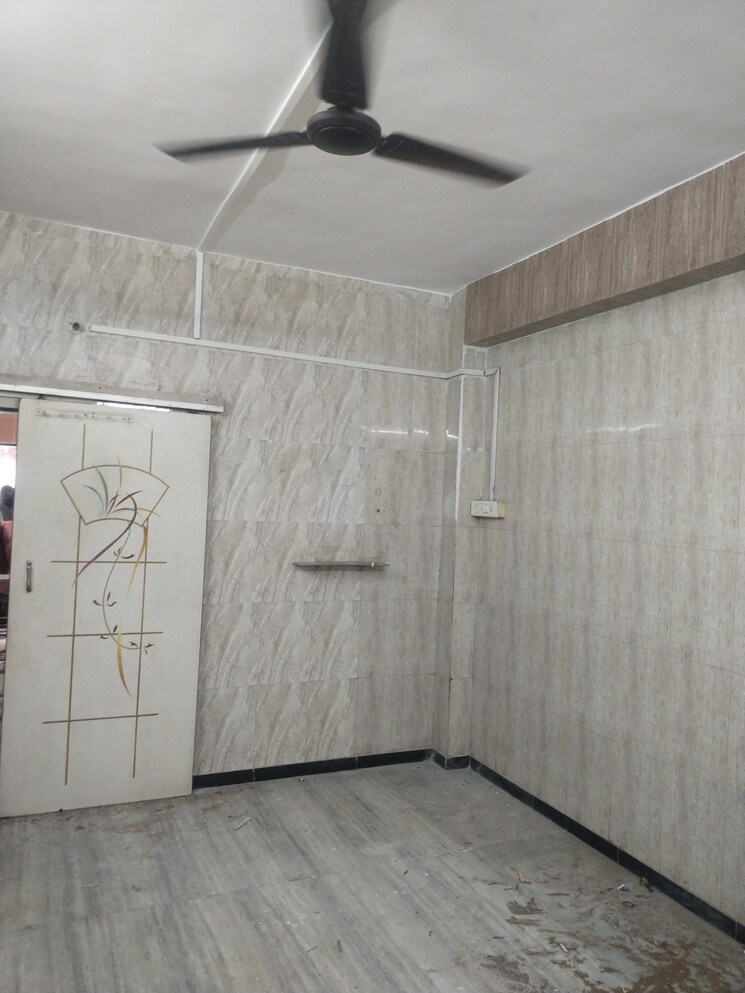 Room, garib-nawaz-chs 1 Bedroom 500 Sq.Ft. Apartment In Kurla West Mumbai 8905472