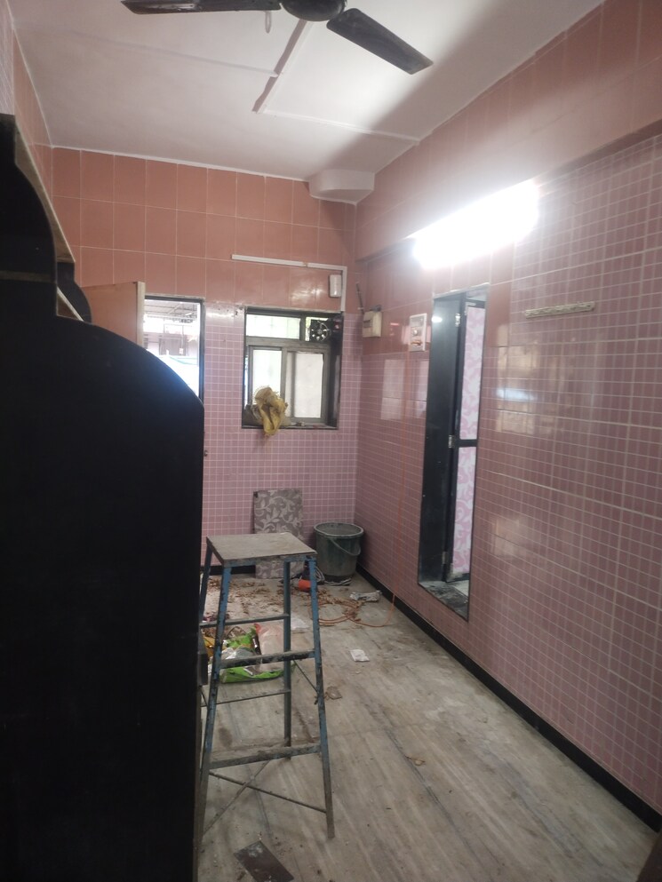 Room, garib-nawaz-chs 1 Bedroom 500 Sq.Ft. Apartment In Kurla West Mumbai 8905472