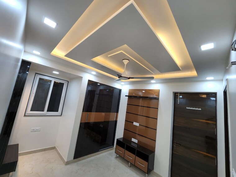 Room, pitampura 3 Bedroom 1000 Sq.Ft. Builder Floor In Pitampura Delhi 8905478