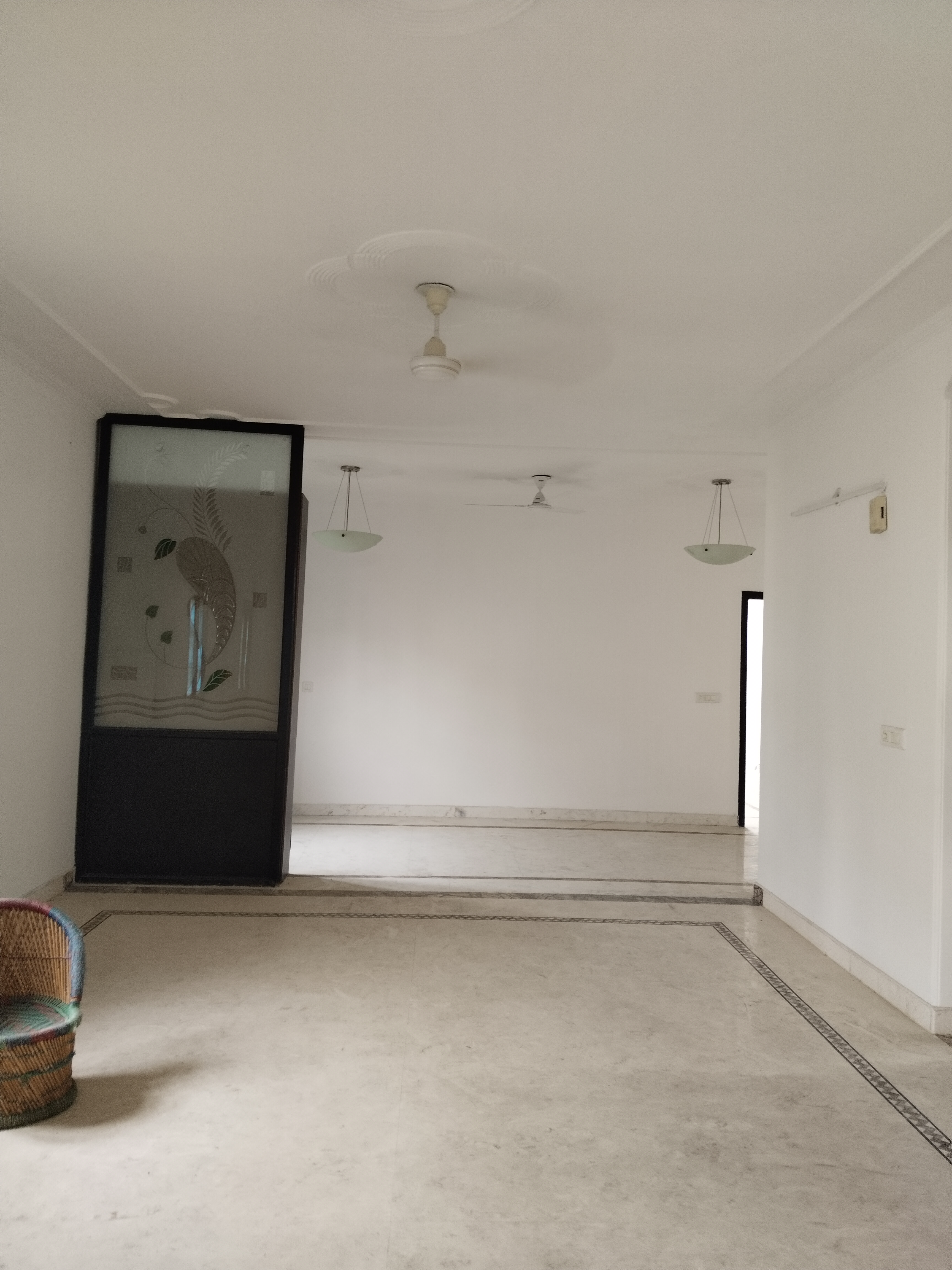 3 BHK + Servant Room,Extra Room Builder Floor For Rent in Ambience Multi Unit Residential Apartments