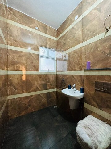 Bathroom in 3 BHK Builder Floor at Pitampura – for Sale