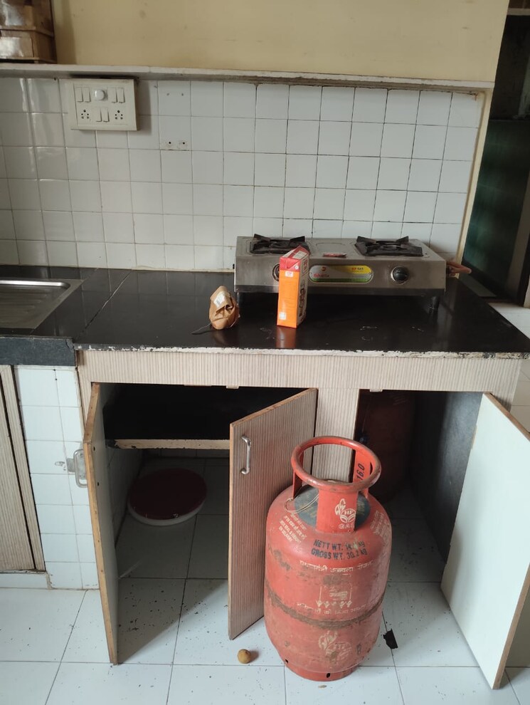 Kitchen, andheri west 1 Bedroom 600 Sq.Ft. Apartment In Andheri West Mumbai 8905495