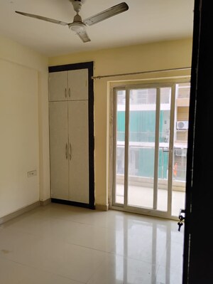 Room in 3 BHK Builder Floor at Amolik Residency, Sector 86 – for Sale