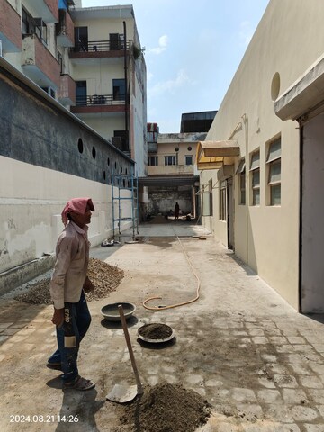 Parking in  Warehouse at Udyog Vihar Phase 4 – for Rent
