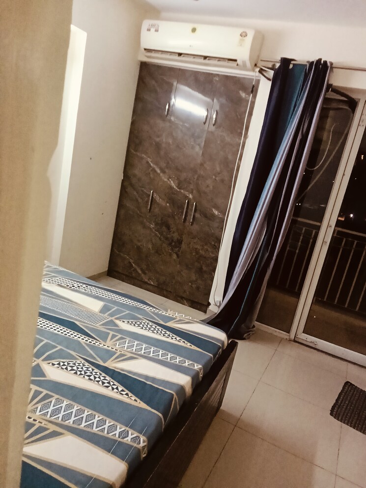 Bedroom, wave-dream-homes 2 Bedroom 808 Sq.Ft. Apartment In Wave City Ghaziabad 8905566