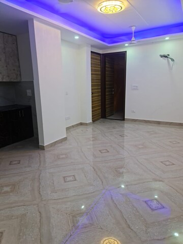 Living Room in 3 BHK Apartment at Panchsheel Vihar – for Rent