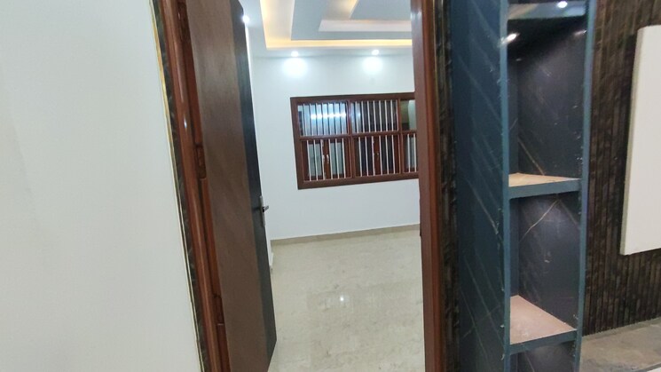 Balcony, suraj vihar 4 Bedroom 125 Sq.Yd. Builder Floor In Suraj Vihar Delhi 8905573