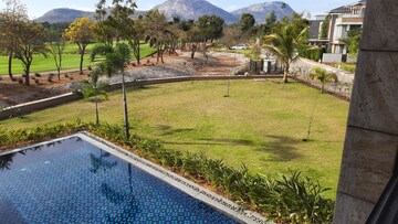 Plot Area in 4 BHK Villa at Prestige Golfshire, Nandi Hills – for Rent