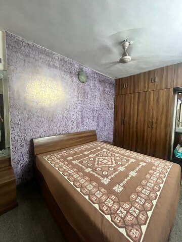 Bedroom in 1 BHK Apartment at Andheri West – for Rent