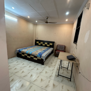 1 BHK Builder Floor For Rent in Patel Nagar