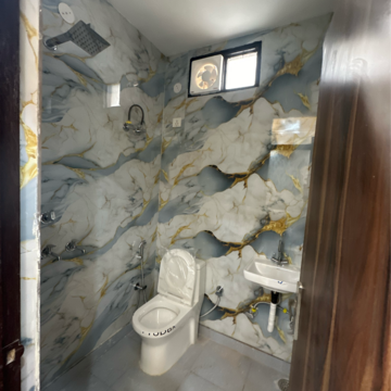 Bathroom in 1 BHK Builder Floor at Patel Nagar – for Rent