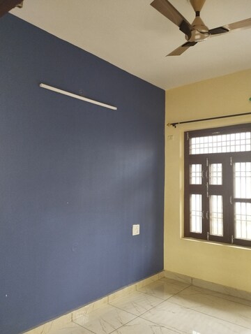 Room in 2 BHK Independent House at Sector 15 – for Rent