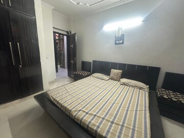 Bedroom in 3 BHK Builder Floor at Kailash Hills – for Rent