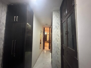 Bedroom in 3 BHK Builder Floor at Kailash Hills – for Rent