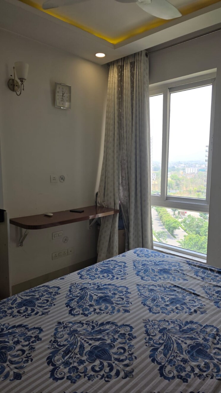 Bedroom, shalimar-vista 3 Bedroom 1830 Sq.Ft. Apartment In Malesemau Lucknow 8905685