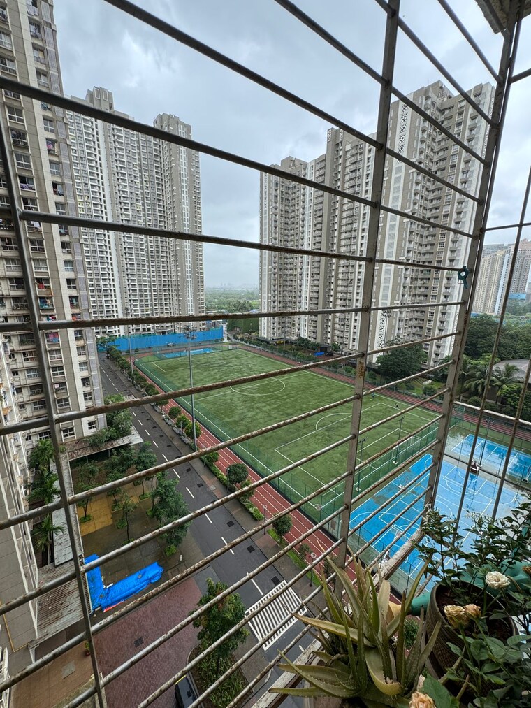 Balcony, lodha-amara 2 Bedroom 672 Sq.Ft. Apartment In Kolshet Road Thane 8905705