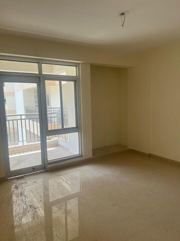 Room in 4 BHK Apartment at Sector 19b Dwarka – for Rent