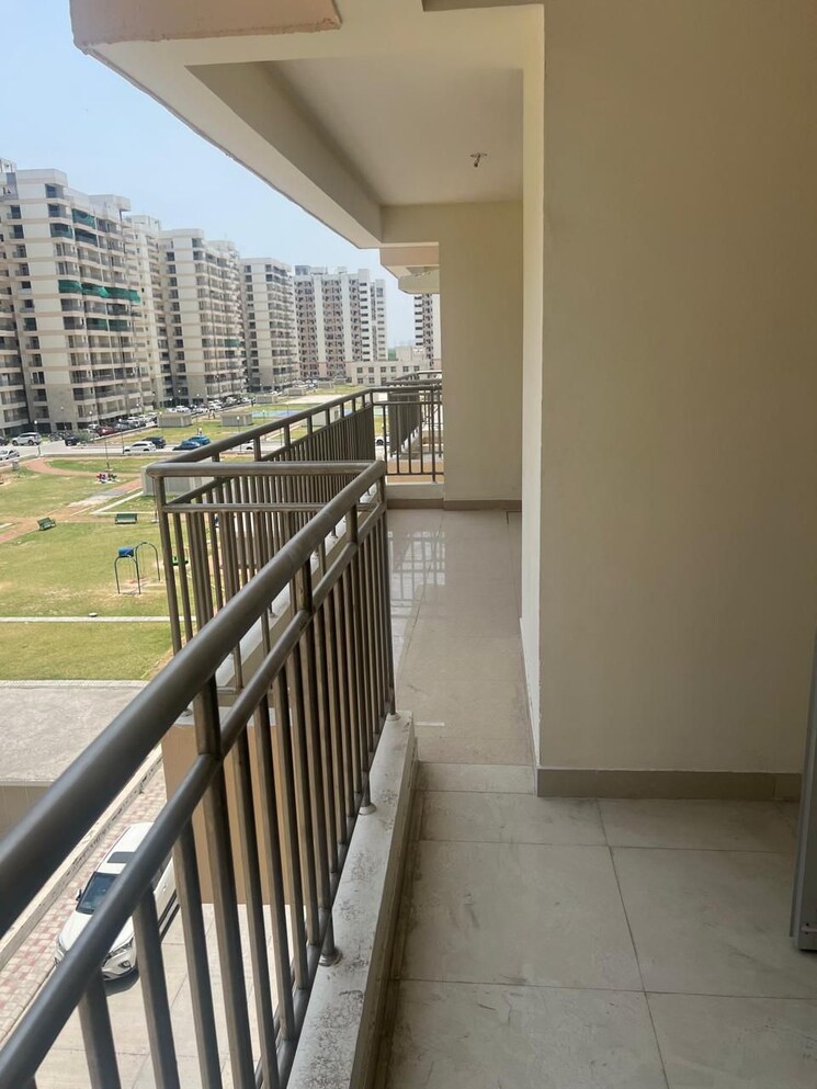 Balcony, sector 19b dwarka 4 Bedroom 1900 Sq.Ft. Apartment In Sector 19b Dwarka Delhi 8905729