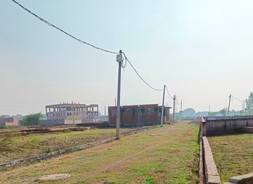  Plot – Exterior View View at Jankipuram Extension - for Sale