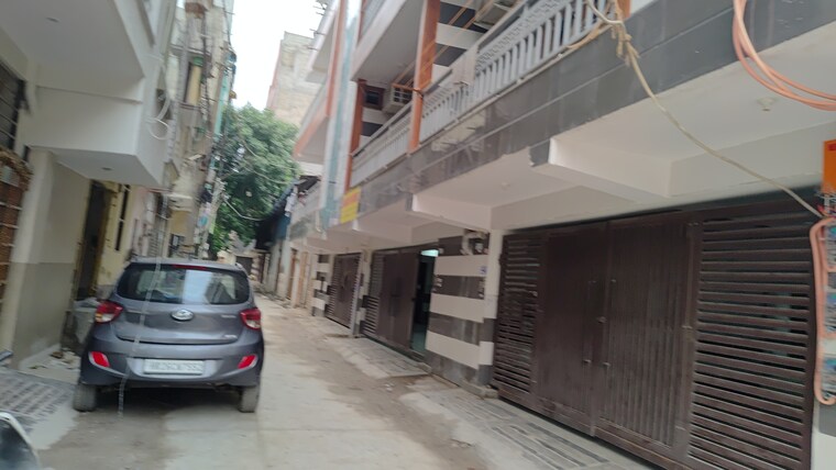Exterior View, suraj vihar 3 Bedroom 100 Sq.Yd. Builder Floor In Suraj Vihar Delhi 8905821