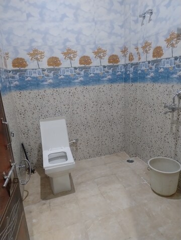 Bathroom in 3 BHK Independent House at Gomti Nagar – for Rent