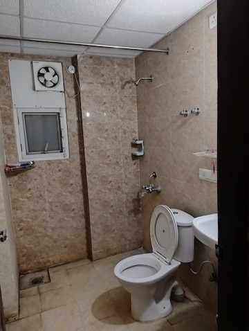 Bathroom in 3 BHK Apartment at Omaxe R2, Gomti Nagar – for Rent