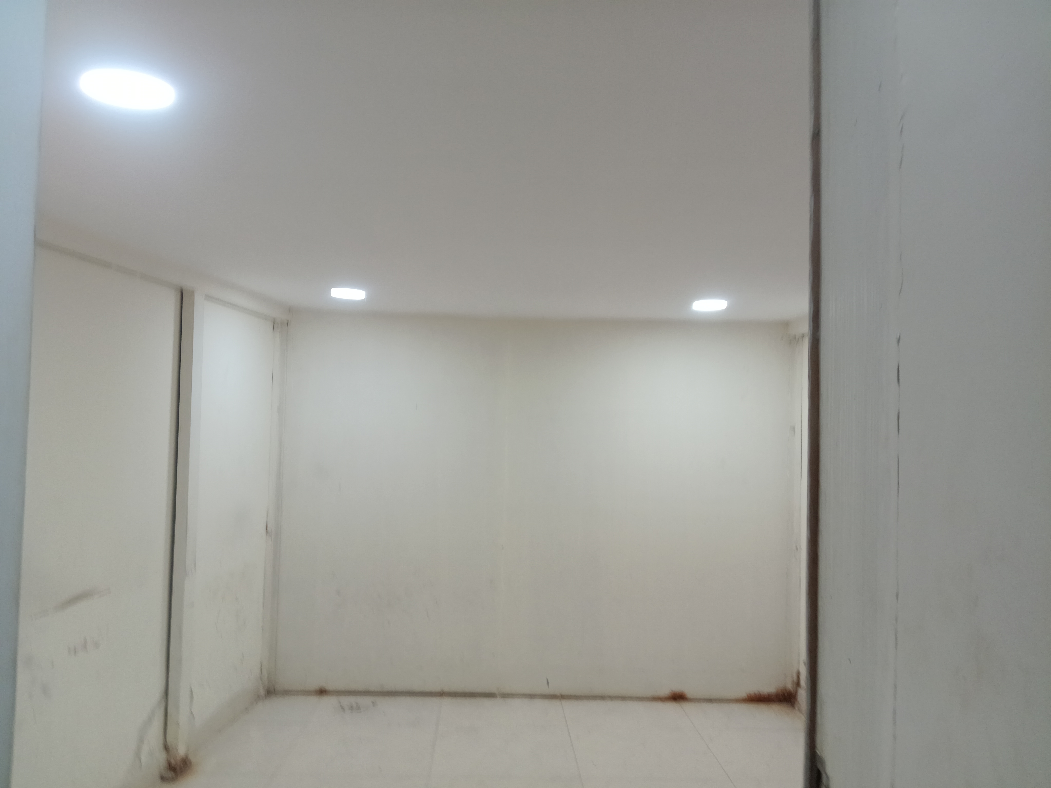 Retail Shop For Rent in Anand Estate