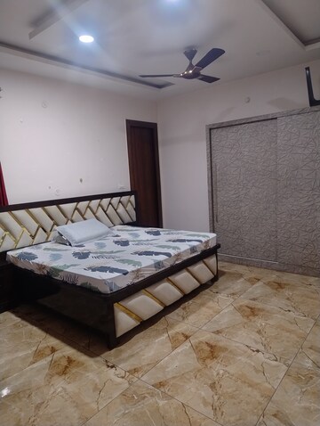 Furnished Amenities in 2 BHK Independent House at Gomti Nagar – for Rent
