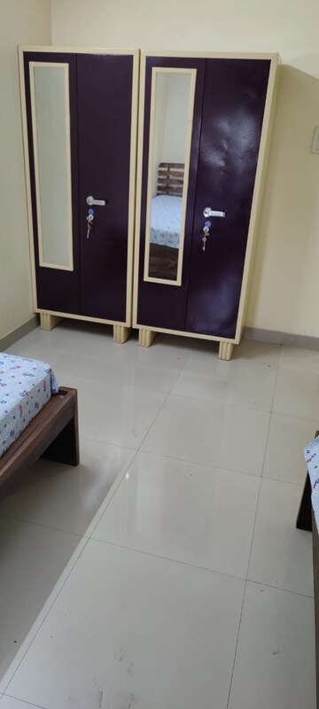Room in  Pg at Vakola – for Rent
