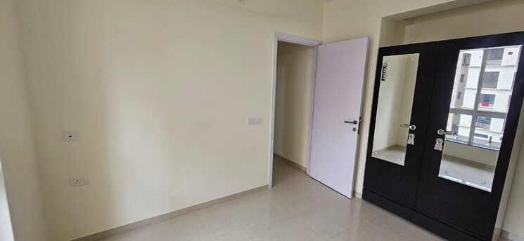 Room, blue-bell-hiranandani-estate 1 Bedroom 550 Sq.Ft. Apartment In Ghodbunder Road Thane 8905946