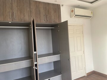 Furnished Amenities in 3 BHK Apartment at Jaypee Pavilion Heights IV, Sector 128 – for Rent