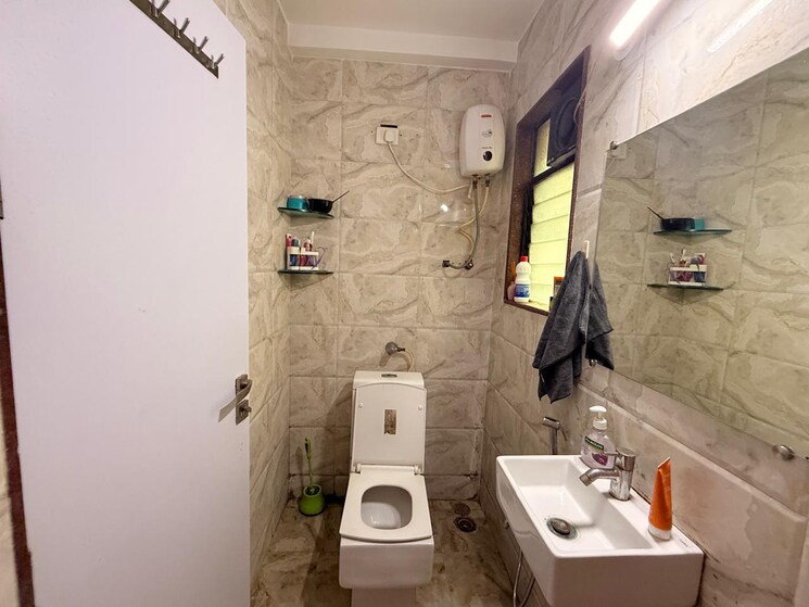 Bathroom, koregaon park annexe 1 Bedroom 500 Sq.Ft. Apartment In Koregaon Park Annexe Pune 8905955