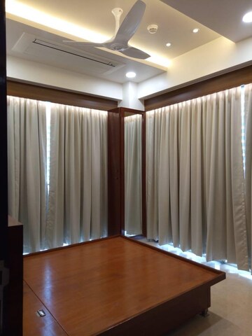 Bedroom in 2 BHK Apartment at Indiabulls Blu, Worli – for Rent