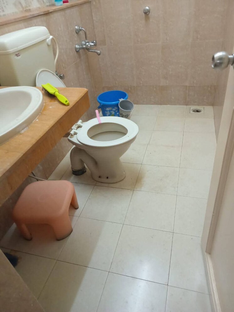 Bathroom, bella-vista 2 Bedroom 700 Sq.Ft. Apartment In Viman Nagar Pune 8905970