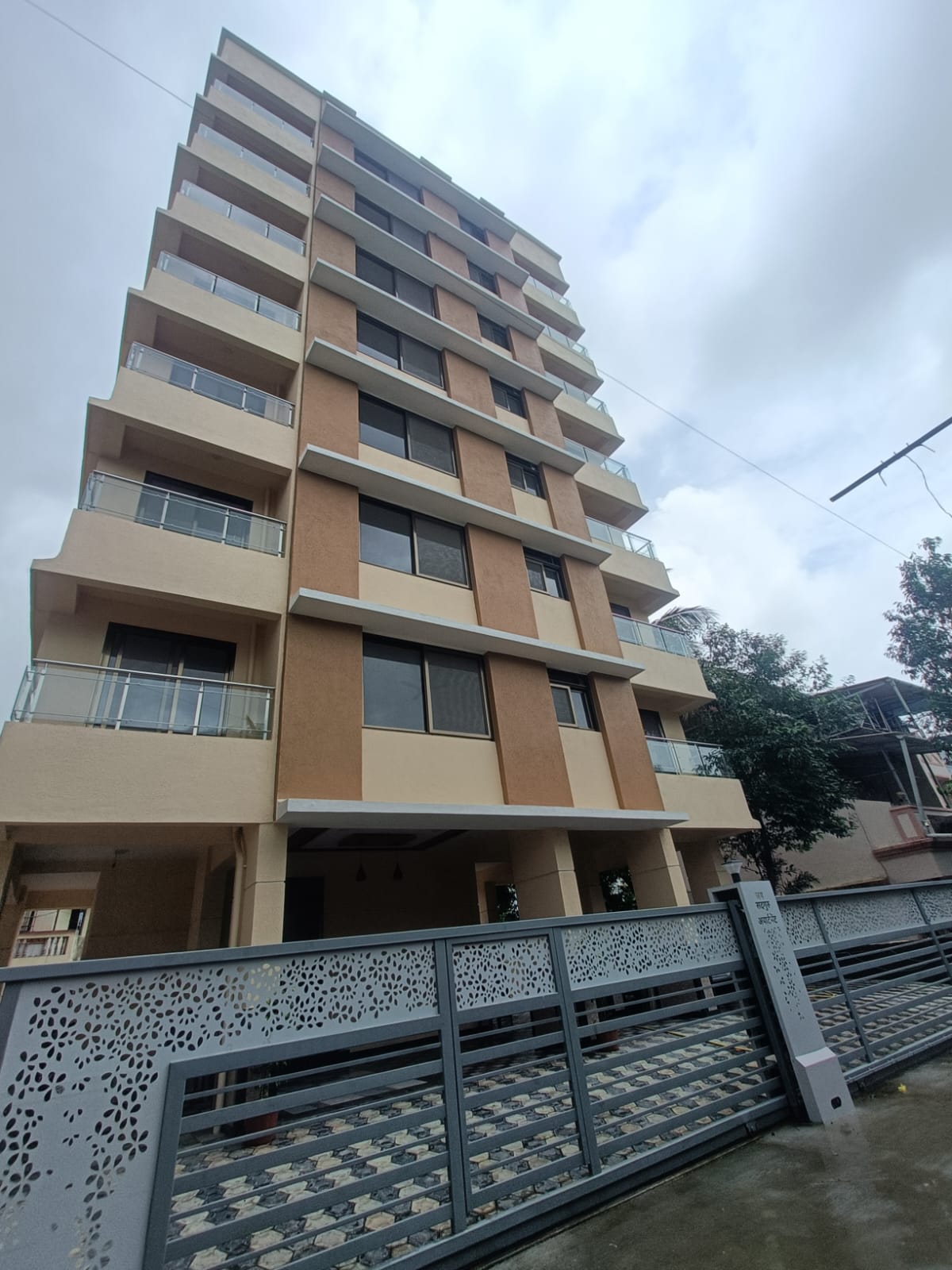 2 BHK Apartment For Sale in Sadguru Apartment Kalyan