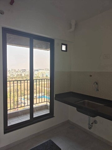 Room in 3.5 BHK Apartment at Mantra Mirari, Koregaon Park – for Sale