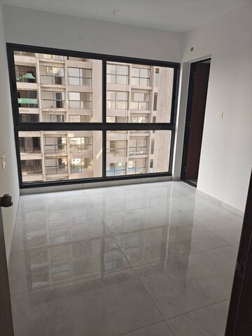 Room in 3.5 BHK Apartment at Mantra Mirari, Koregaon Park – for Sale