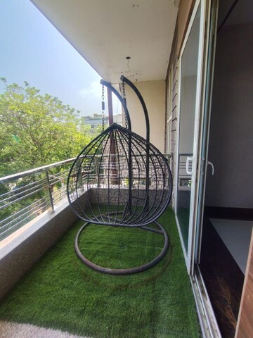 Balcony in 3 BHK Builder Floor at SS Mayfield Gardens, Sector 51 – for Rent