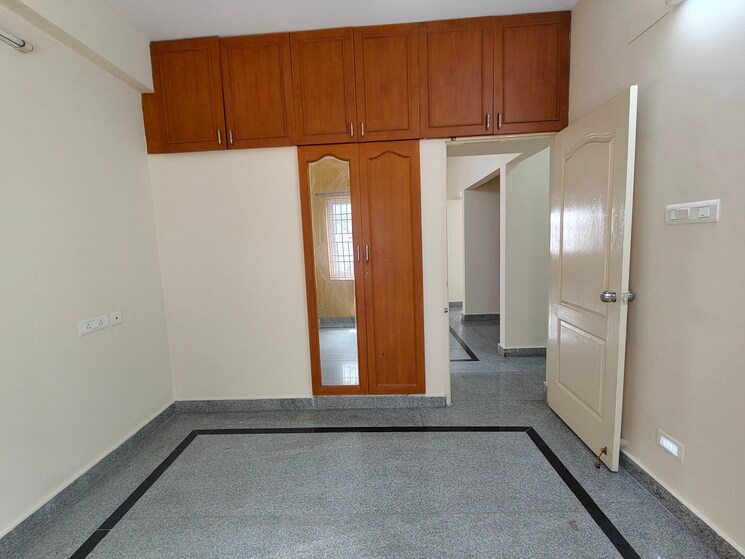 Room, nungambakkam 3 Bedroom 1600 Sq.Ft. Apartment In Nungambakkam Chennai 8906056