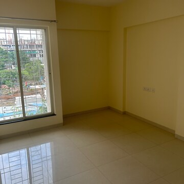 Room in 2 BHK Apartment at Vilas Yashwin, Mahalunge – for Rent