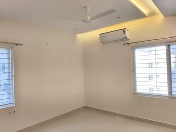 Room in 3 BHK Apartment at Frontline Seven, Kokapet – for Rent