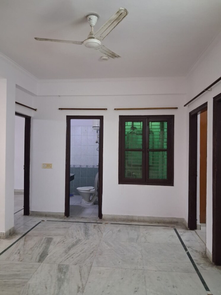 Room, unitech-south-city-ii 3 Bedroom 1850 Sq.Ft. Builder Floor In Sector 50 Gurgaon 8906075