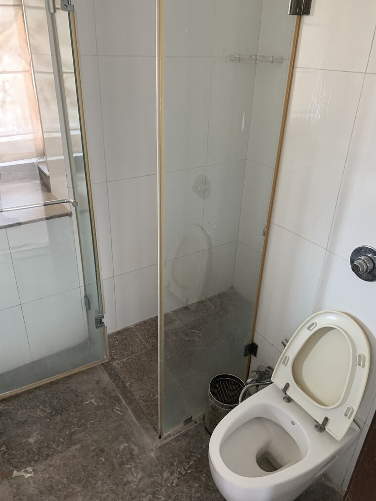 Bathroom, db-woods 2 Bedroom 985 Sq.Ft. Apartment In Goregaon East Mumbai 8906091