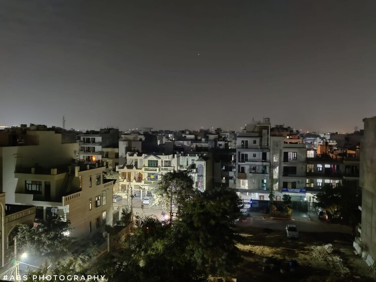 Room, sector 46 Pg For Girls In Sector 46 8906143