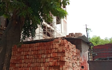 Plot For Sale in Dlf Ankur Vihar