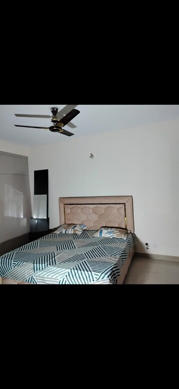 2 BHK Apartment For Rent in Jaipurias Sunrise Greens Zirakpur, Vip Road
