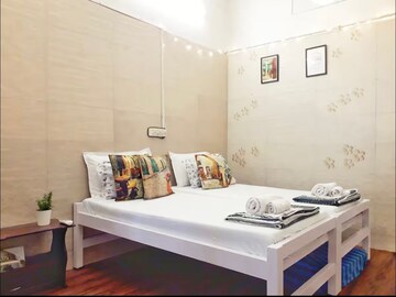 1 RK Apartment For Rent in Vile Parle West