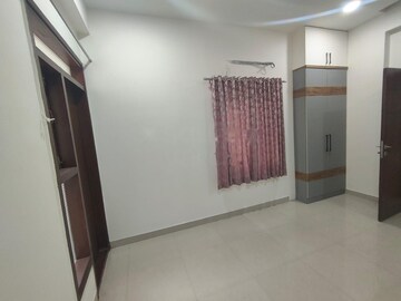 Room in 4 BHK Apartment at NCC Urban Gardenia, Gachibowli – for Rent