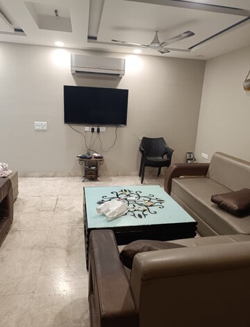 Living Room in 4 BHK Apartment at Uppal Southend, Sector 49 – for Rent