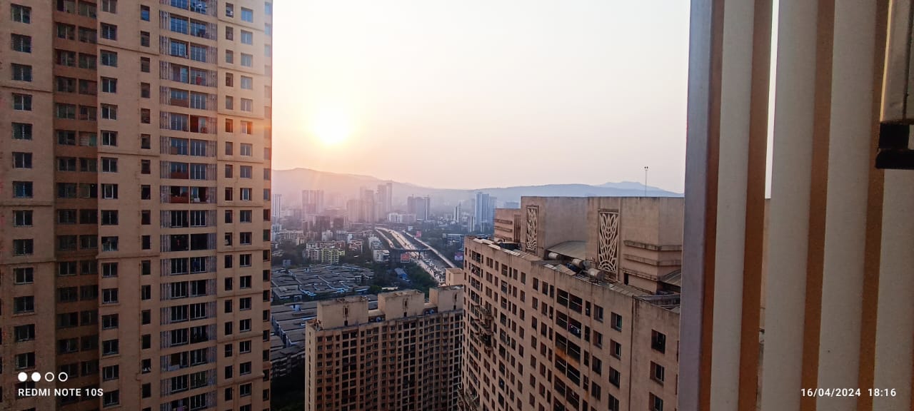 2 BHK Apartment For Sale in Rustomjee Azziano Wing D